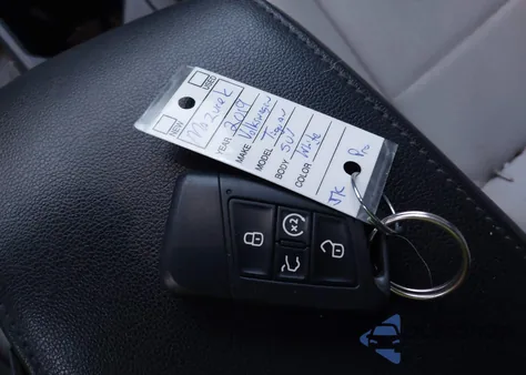 2019 Volkswagen Tiguan 2.0T Se/2.0T Sel/2.0T Sel R-Line/2.0T Sel R-Line Black из США, поврежденный, VIN 3VV2B7AX0KM092820